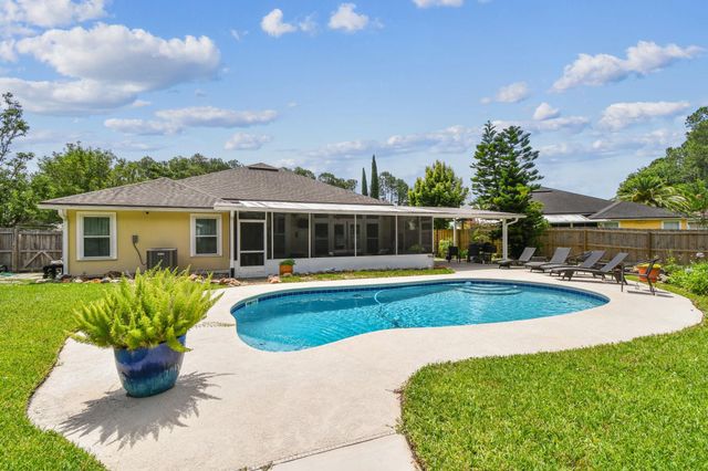 1712 Hawkins Cove Dr, Jacksonville, FL 32246