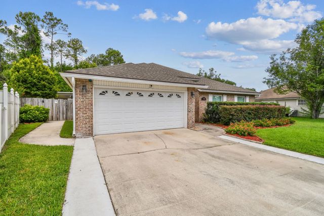 1712 Hawkins Cove Dr, Jacksonville, FL 32246