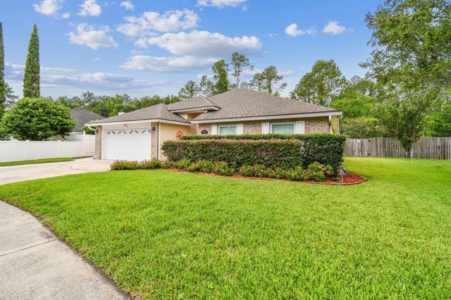 1712 Hawkins Cove Dr, Jacksonville, FL 32246