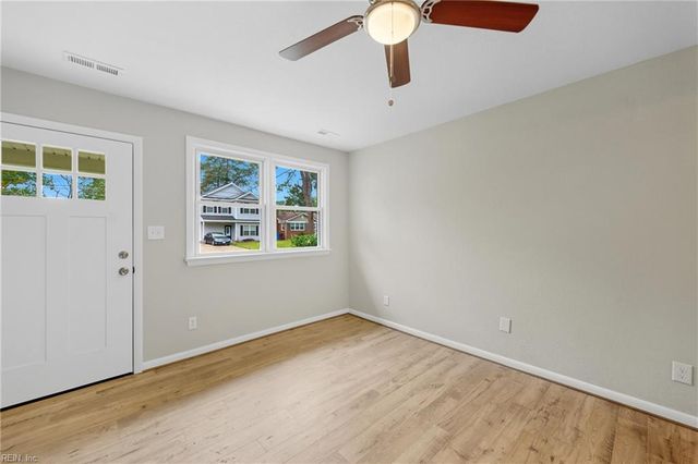 1524 Linden AVE, Chesapeake, VA 23325