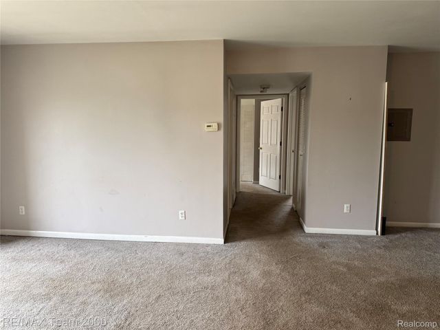 10041 ALLEN POINTE Drive, Allen Park, MI 48101