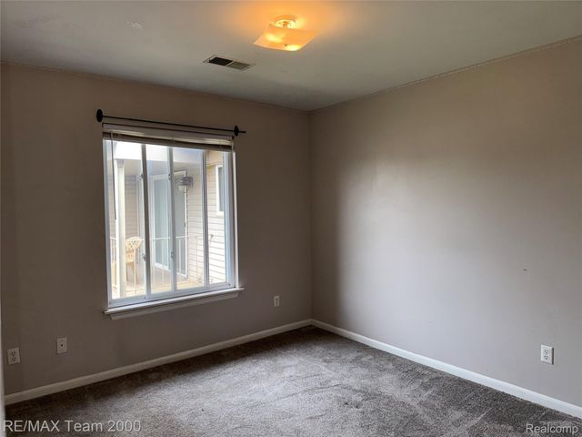 10041 ALLEN POINTE Drive, Allen Park, MI 48101
