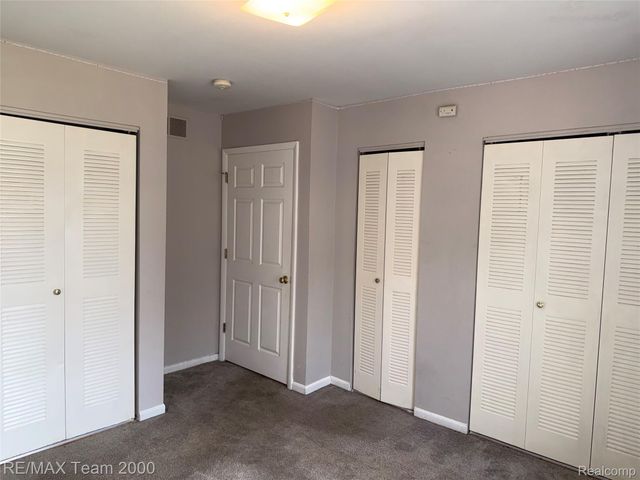 10041 ALLEN POINTE Drive, Allen Park, MI 48101