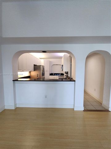 10710 NW 66th St 402, Doral, FL 33178