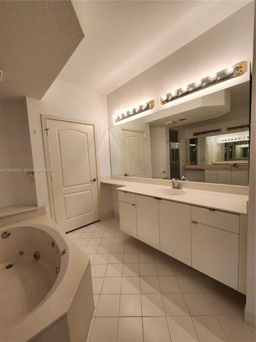 10710 NW 66th St 402, Doral, FL 33178