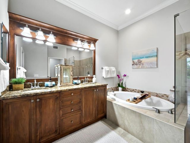 8737 PEBBLE CREEK LANE, Sarasota, FL 34238