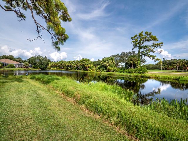 8737 PEBBLE CREEK LANE, Sarasota, FL 34238