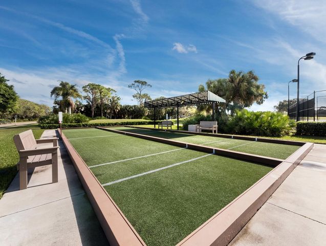 8737 PEBBLE CREEK LANE, Sarasota, FL 34238