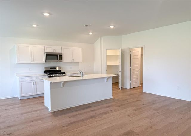 16309 Harvester Drive, Piedmont, OK 73078