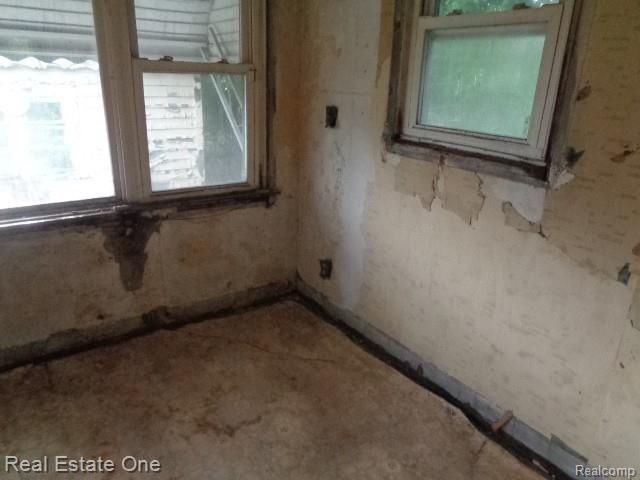 15727 Parkside Street, Detroit, MI 48238