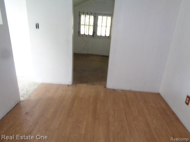 15727 Parkside Street, Detroit, MI 48238