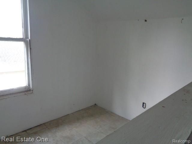 15727 Parkside Street, Detroit, MI 48238