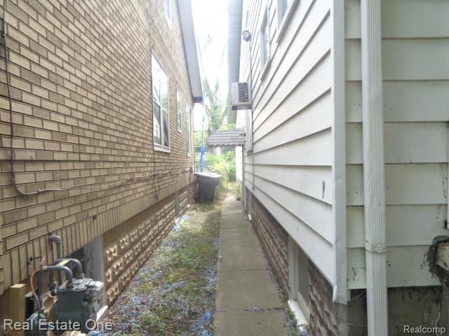 15727 Parkside Street, Detroit, MI 48238