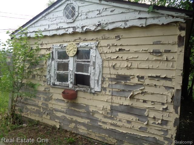 15727 Parkside Street, Detroit, MI 48238