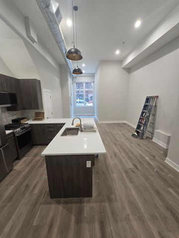 1507 N SEDGWICK Street 1F, Chicago, IL 60610