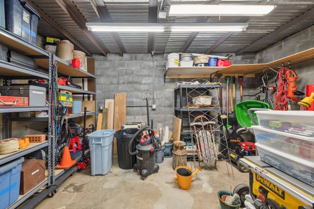 2644 Scribners Mill Rd, Culleoka, TN 38451