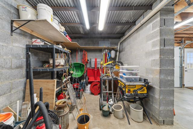 2644 Scribners Mill Rd, Culleoka, TN 38451