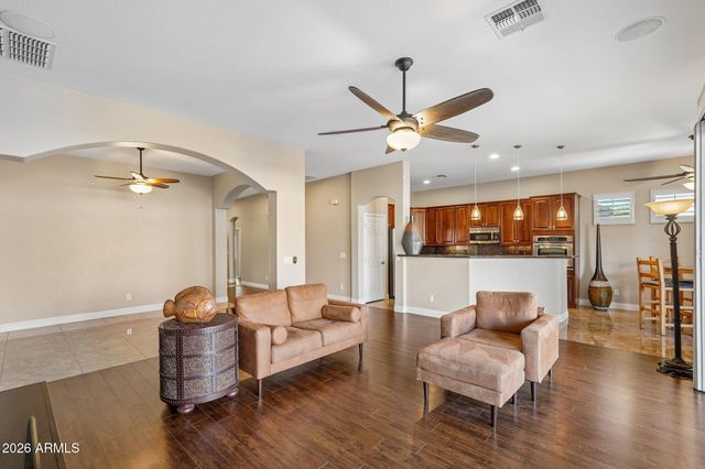 13634 W CARIBBEAN Lane, Surprise, AZ 85379
