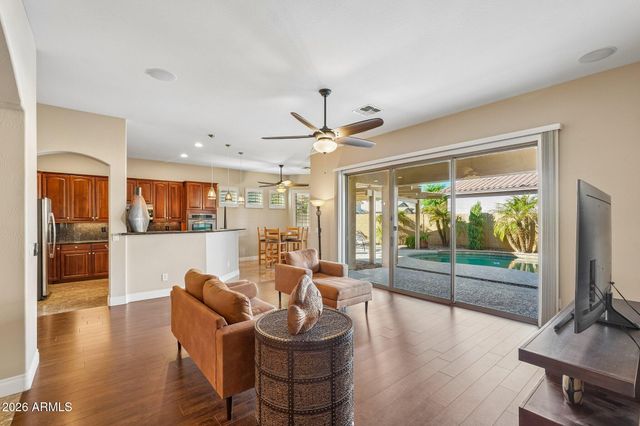 13634 W CARIBBEAN Lane, Surprise, AZ 85379