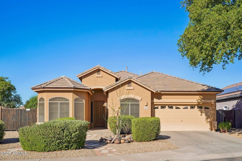 13634 W CARIBBEAN Lane, Surprise, AZ 85379