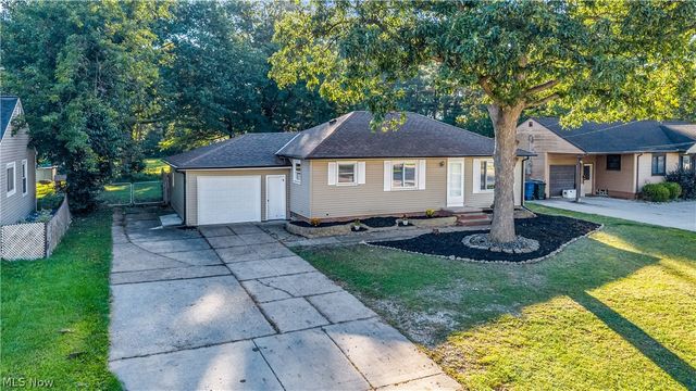 5861 Stearns Road, North Olmsted, OH 44070