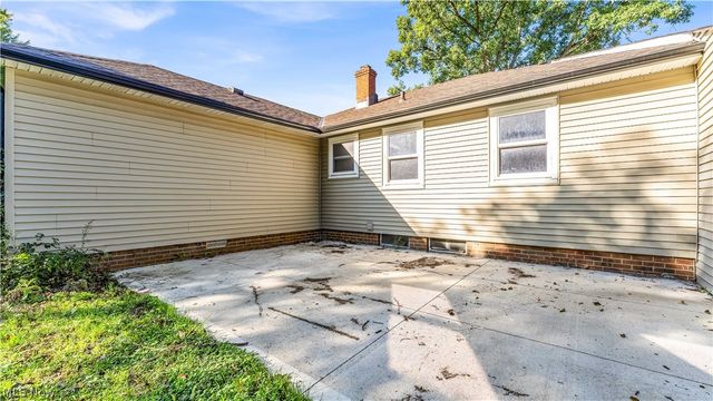 5861 Stearns Road, North Olmsted, OH 44070