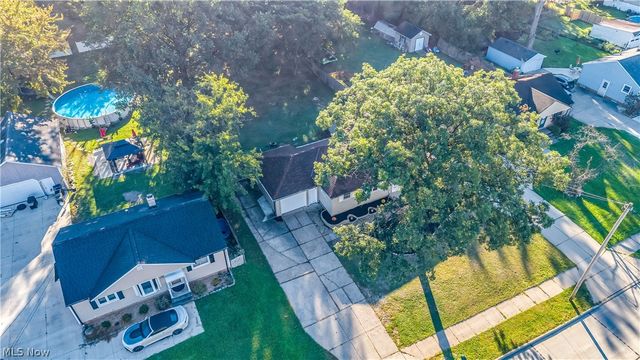 5861 Stearns Road, North Olmsted, OH 44070
