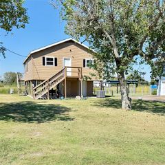 143 Bastrop Bayou Drive, Angleton, TX 77515