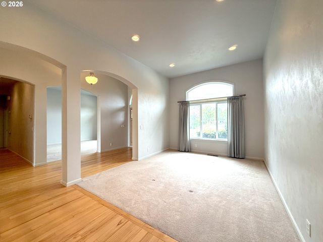 2602 CUMBERLAND Dr, Eugene, OR 97408