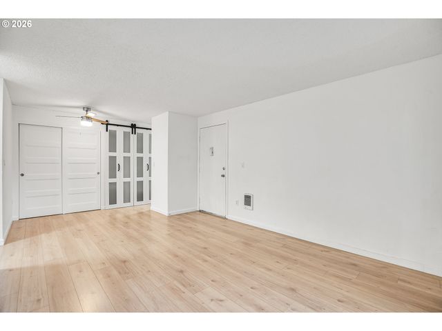 5488 Sw ALGER Ave 5, Beaverton, OR 97005