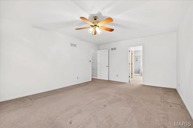 2566 Christopher Oaks Court, Oakville, MO 63129