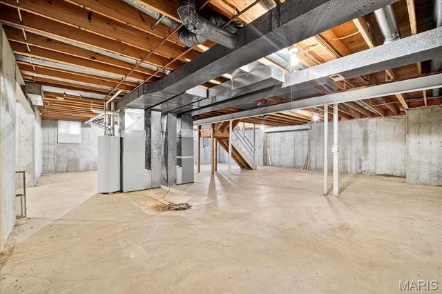 2566 Christopher Oaks Court, Oakville, MO 63129