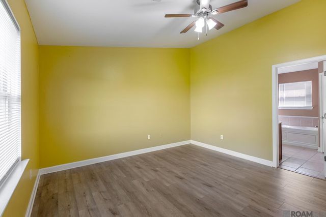 26293 Riverscape Dr, Springfield, LA 70462