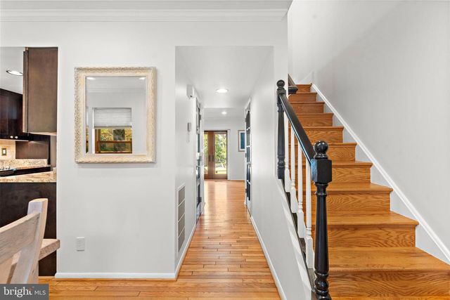 502 S HENRY ST, Alexandria, VA 22314