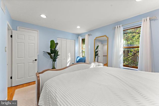 502 S HENRY ST, Alexandria, VA 22314