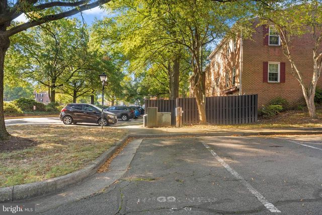 502 S HENRY ST, Alexandria, VA 22314