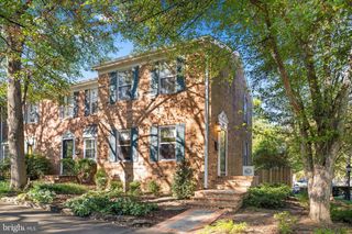 502 S HENRY ST, Alexandria, VA 22314