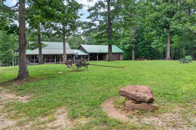 513 Valley Ridge Rd, Jamestown, TN 38556