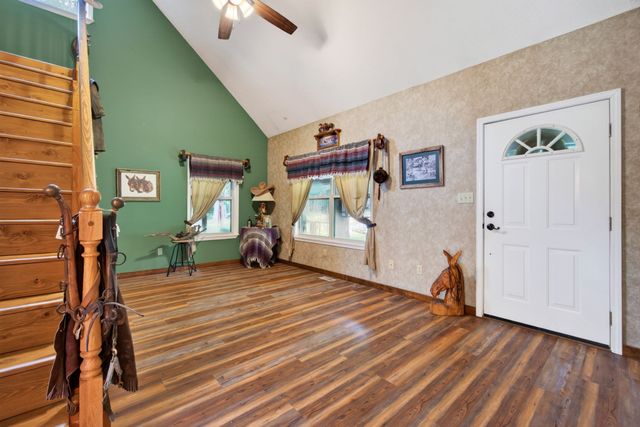 513 Valley Ridge Rd, Jamestown, TN 38556