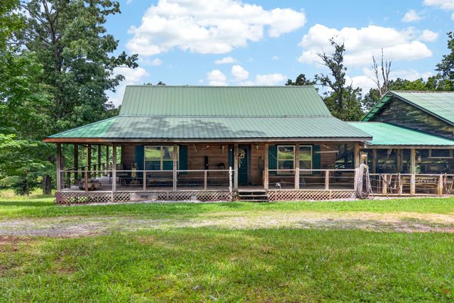 513 Valley Ridge Rd, Jamestown, TN 38556