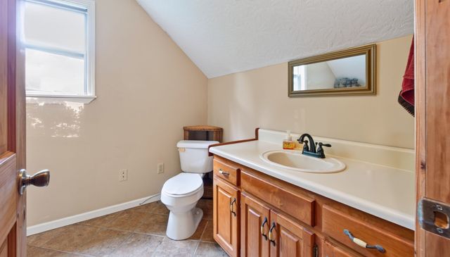 513 Valley Ridge Rd, Jamestown, TN 38556
