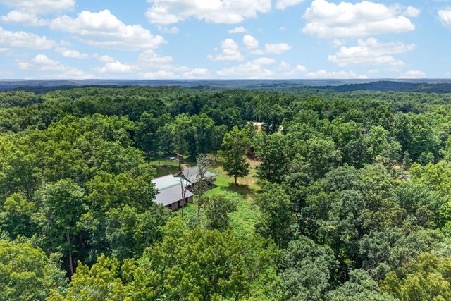 513 Valley Ridge Rd, Jamestown, TN 38556