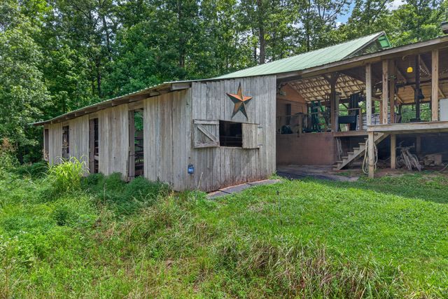 513 Valley Ridge Rd, Jamestown, TN 38556