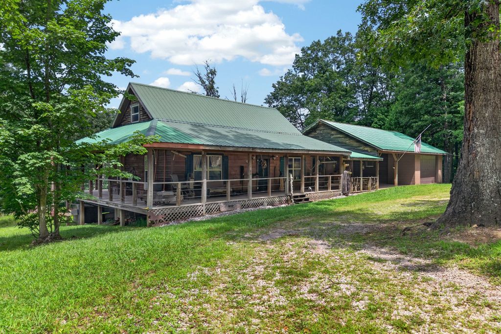 513 Valley Ridge Rd, Jamestown, TN 38556