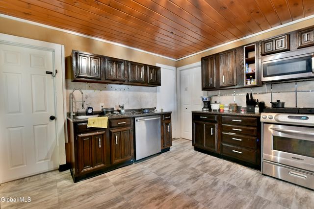 107 Dove Street, Johnstown, NY 12095