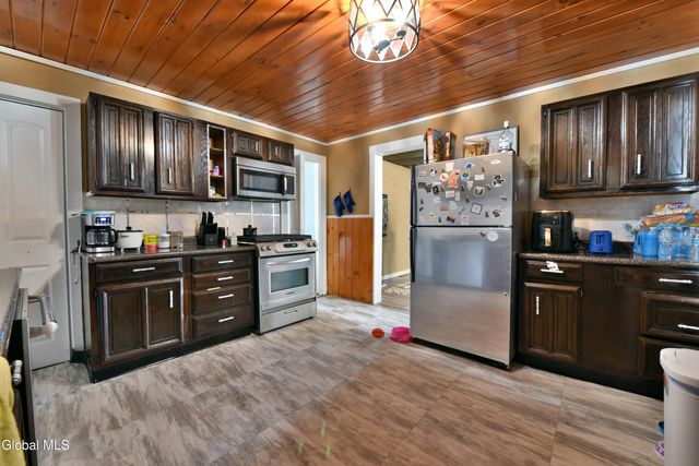 107 Dove Street, Johnstown, NY 12095