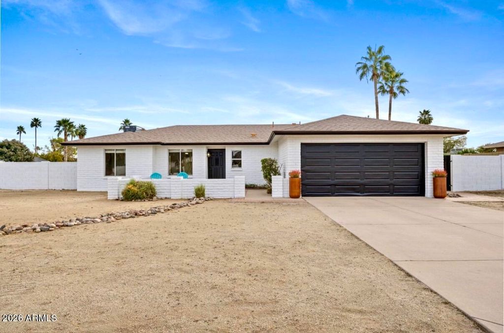 Image 1 of property listing at 5917 E HEARN Road, Scottsdale, AZ 85254