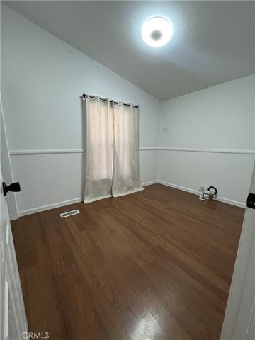 30000 Hasley Canyon 31, Castaic, CA 91384