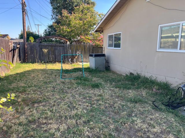 6906 Van Maren Ln, Citrus Heights, CA 95621