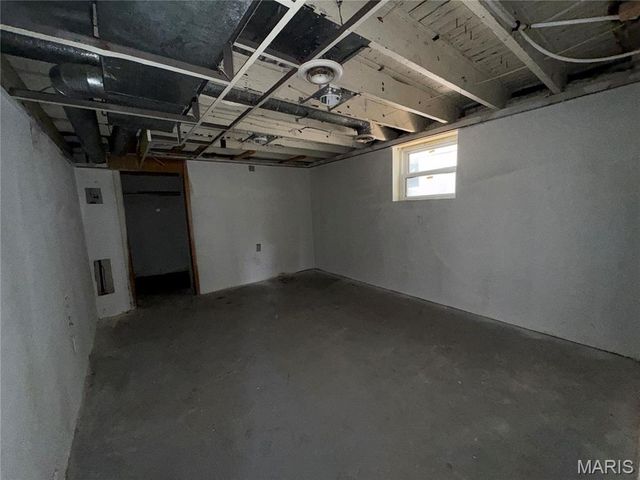 3932 Schiller Place, St Louis, MO 63116